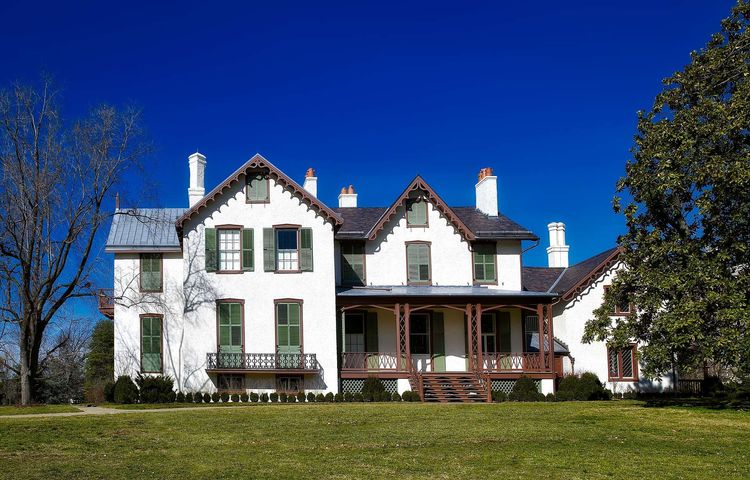 Cape-Cod-Haus als Beispiel für amerikanische Häuser