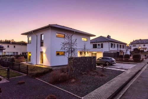 LINEAR Stadtvilla mit Garage - Slideshow-Bild 4