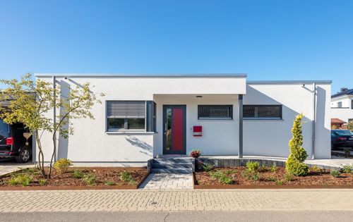 Bauhaus-Bungalow mit Carport - Slideshow-Bild 2