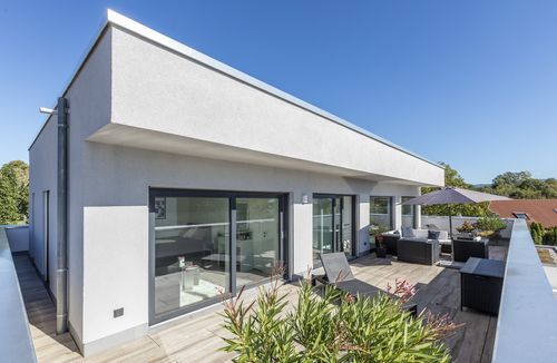 Bauhaus-Villa mit großer Dachterrasse - Slideshow-Bild 10